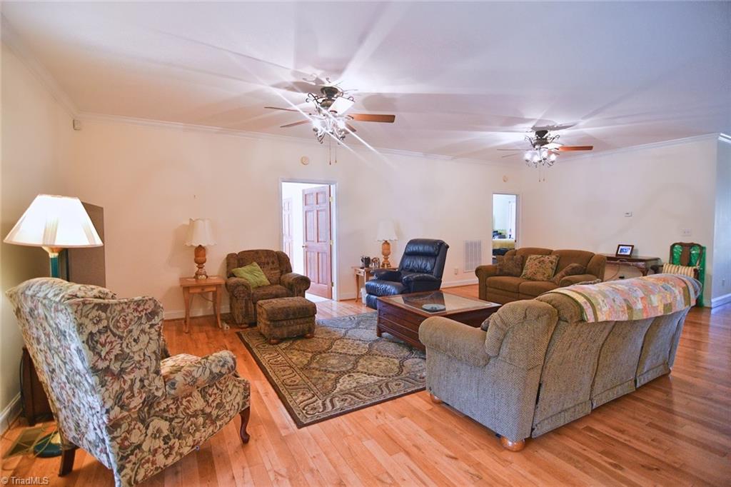 8621 Lasater Road Clemmons, NC 27012 - Photo 11 of 42 Gallery Image 11