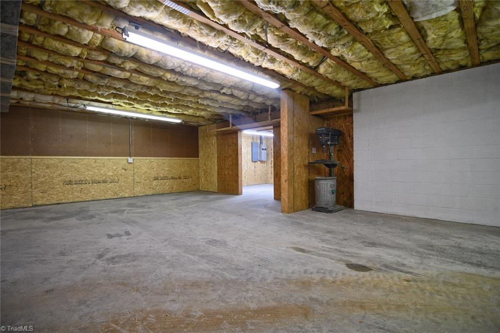 8621 Lasater Road Clemmons, NC 27012 - Photo 38 of 42 Gallery Image 38