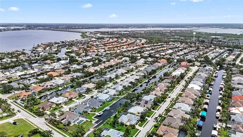 $1,179,000 | 4306 Barracuda Drive, Bradenton, FL 34208