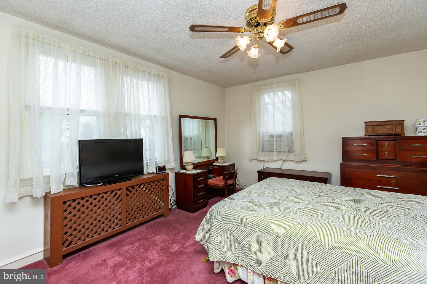 672 Rose Street Lansdowne, PA 19050 - Photo 18 of 30 Main bedroom