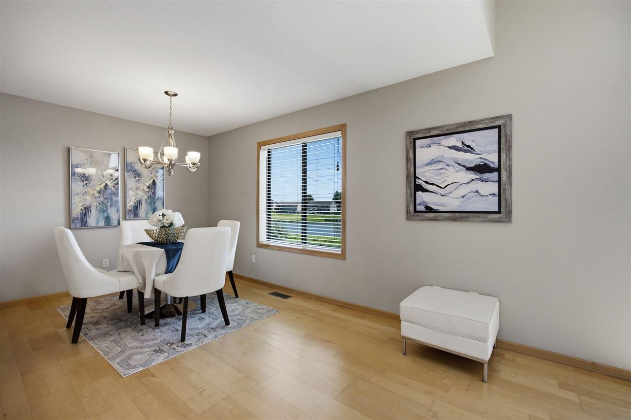 172 South Park Ridge Road North Liberty, IA 52317 - Photo 7 of 34 Gallery Image 7