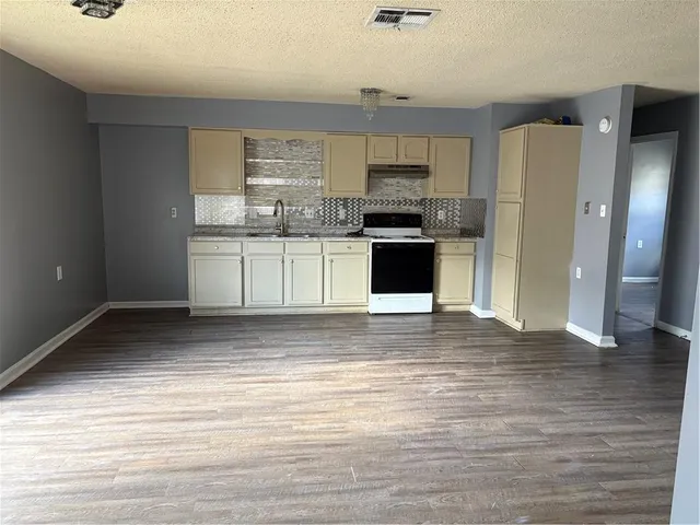 $2,000 | 14907 Emory Road, New Orleans, LA 70128