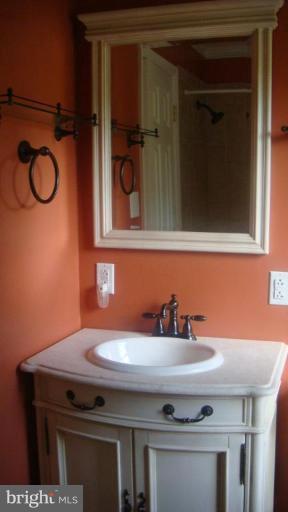 15809 White Rock Road Gaithersburg, MD 20878 - Photo 23 of 30 New Powder Room