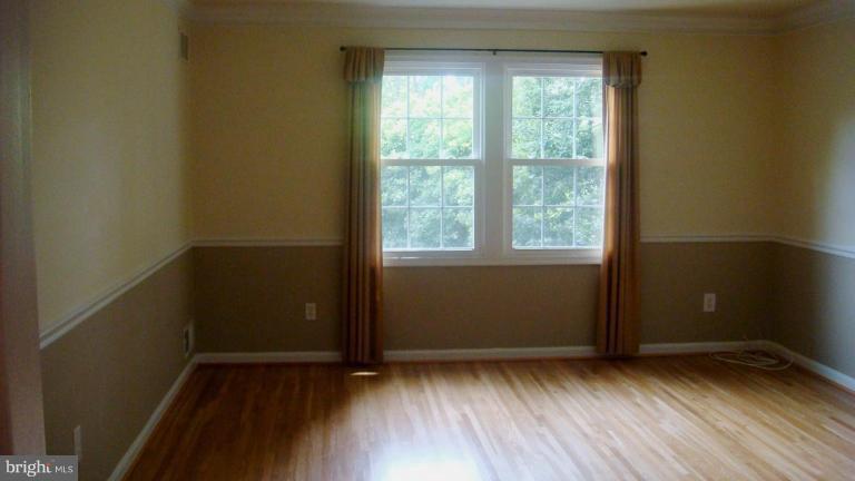 15809 White Rock Road Gaithersburg, MD 20878 - Photo 27 of 30 Master Bedroom