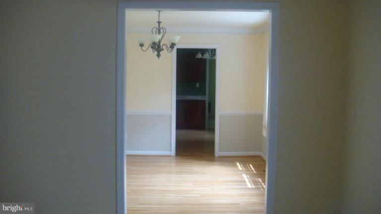 15809 White Rock Road Gaithersburg, MD 20878 - Photo 29 of 30 View from LR to DR through to Kitchen