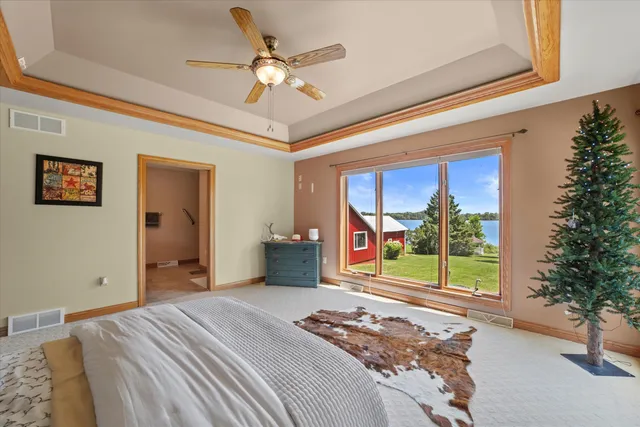 $1,399,900 | N4554 Lakeview Road, Hustisford, WI 53034