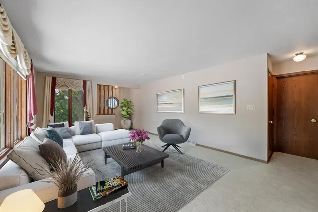 $1,399,900 | N4554 Lakeview Road, Hustisford, WI 53034