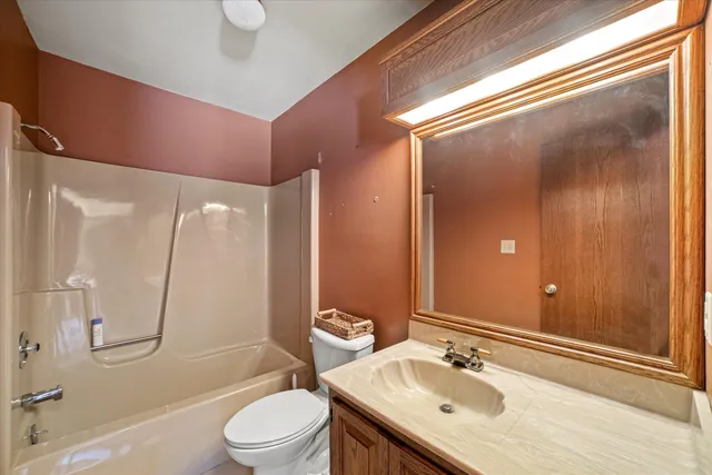 $1,399,900 | N4554 Lakeview Road, Hustisford, WI 53034