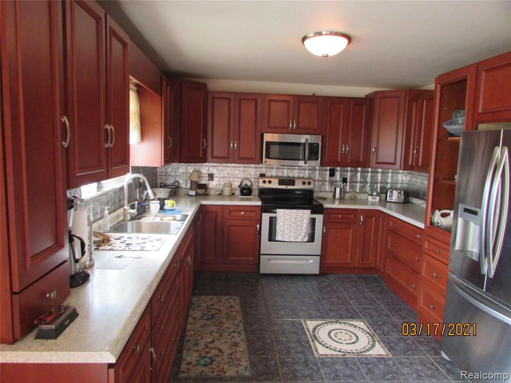 3222 North State Road Davison, MI 48423 - Photo 9 of 36