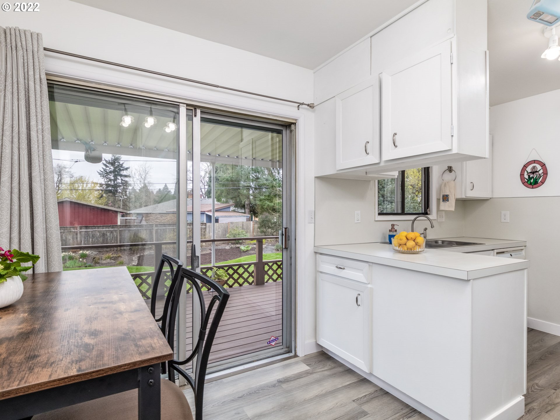 11870 Southwest Cheshire Road Beaverton, OR 97008 - Photo 9 of 21 Gallery Image 9