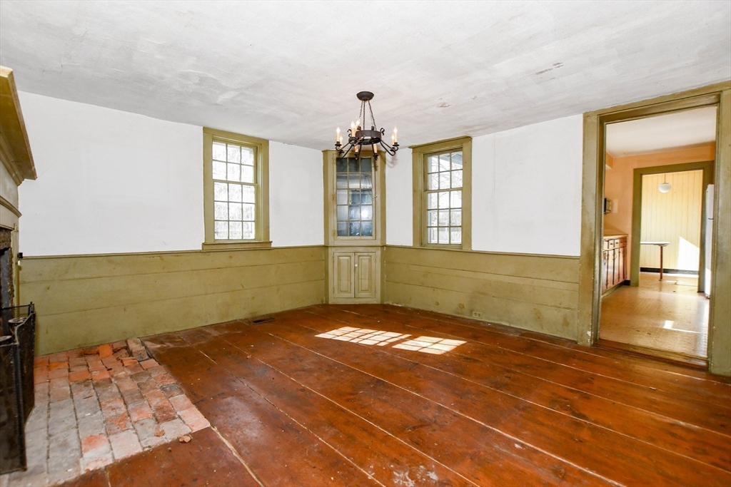 298 Front Street Marion, MA 02738 - Photo 14 of 40