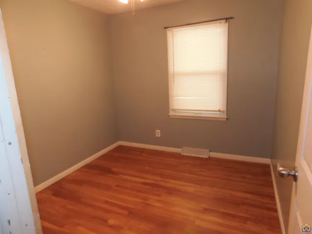 $215,000 | 104 Dakota Avenue, Holton, KS 66436