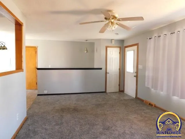 $215,000 | 104 Dakota Avenue, Holton, KS 66436