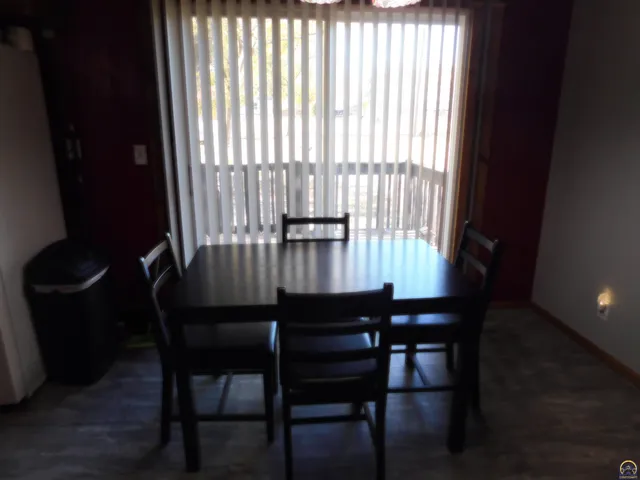 $215,000 | 104 Dakota Avenue, Holton, KS 66436