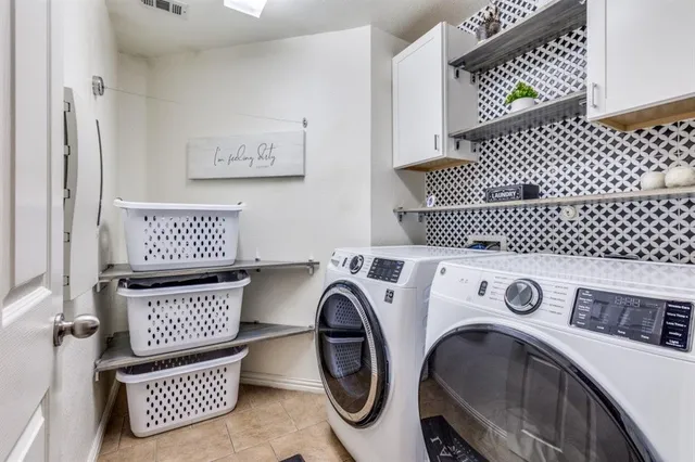 a view of washer and dryer