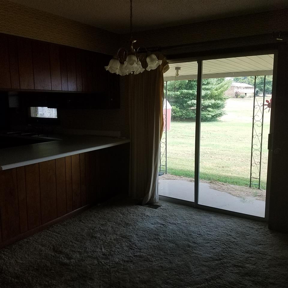 1394 Highway 359 Morganfield, KY 42437 - Photo 9 of 24
