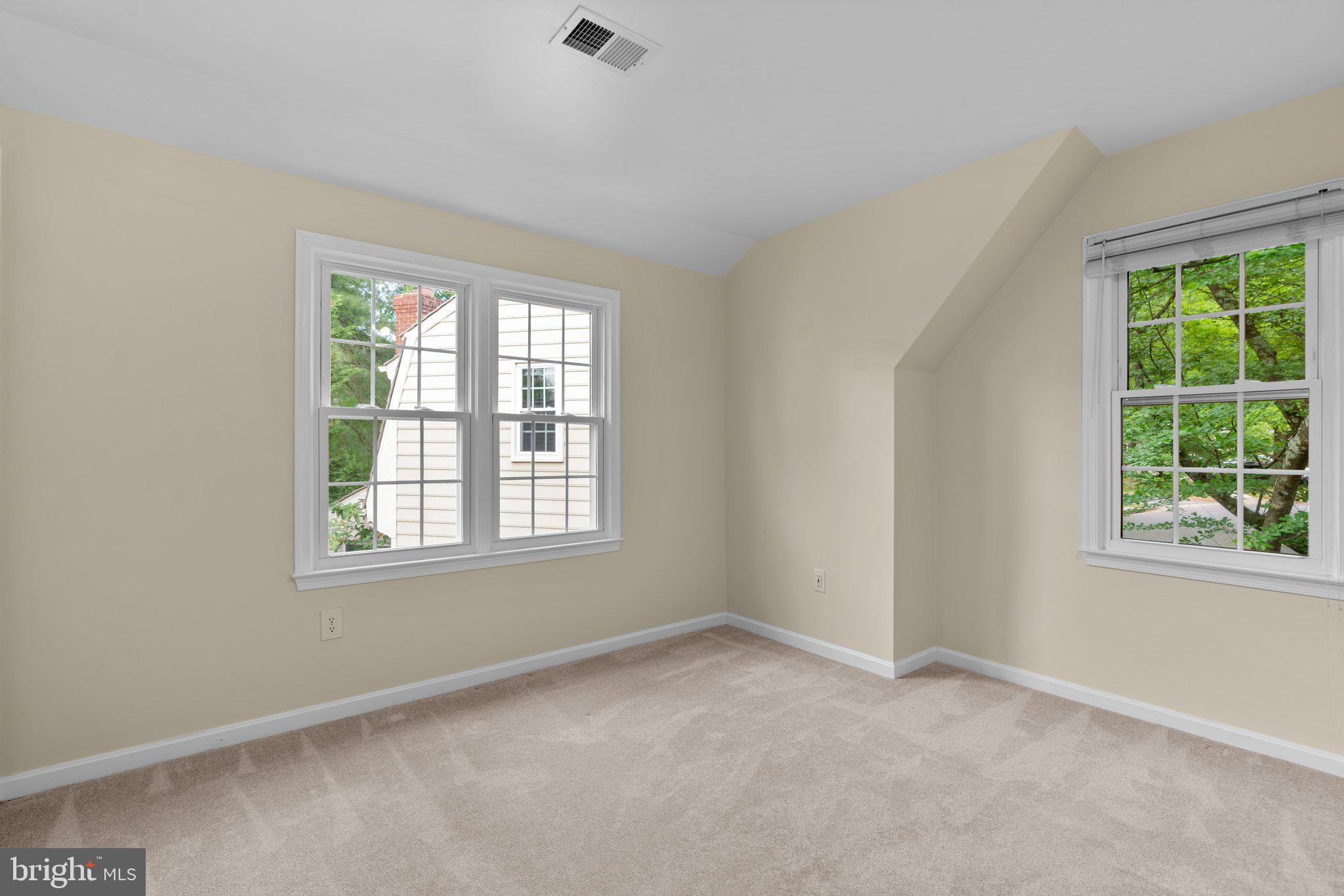 2 Oxley Square Road Gaithersburg, MD 20877 - Photo 26 of 49 an empty room with a window