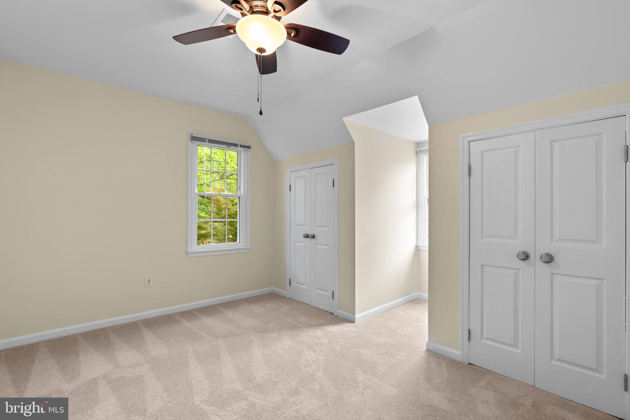 2 Oxley Square Road Gaithersburg, MD 20877 - Photo 28 of 49 a view of an empty room with a window
