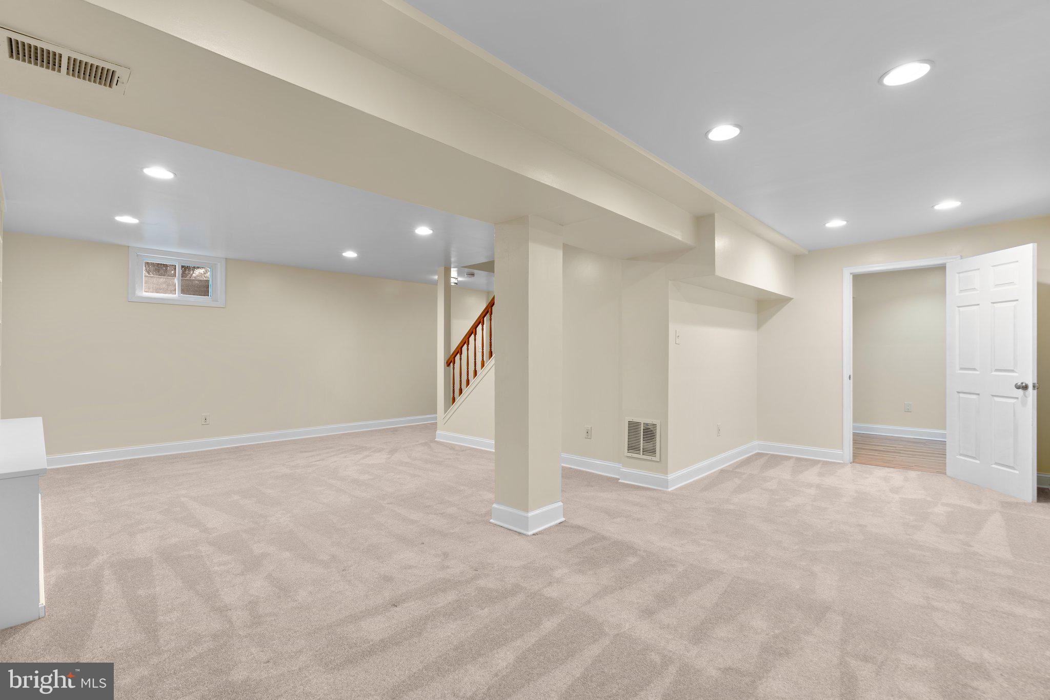 2 Oxley Square Road Gaithersburg, MD 20877 - Photo 34 of 49 a view of an empty room