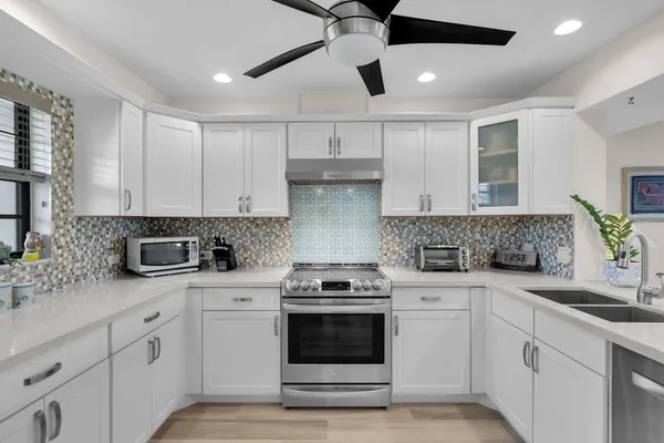 $850,000 | 88181 Old Highway, Unit F24, Islamorada, FL 33036