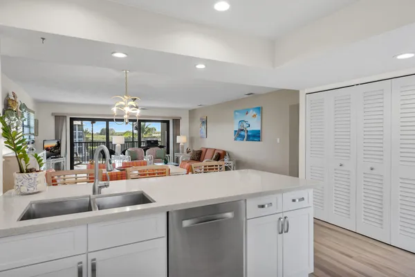 $850,000 | 88181 Old Highway, Unit F24, Islamorada, FL 33036