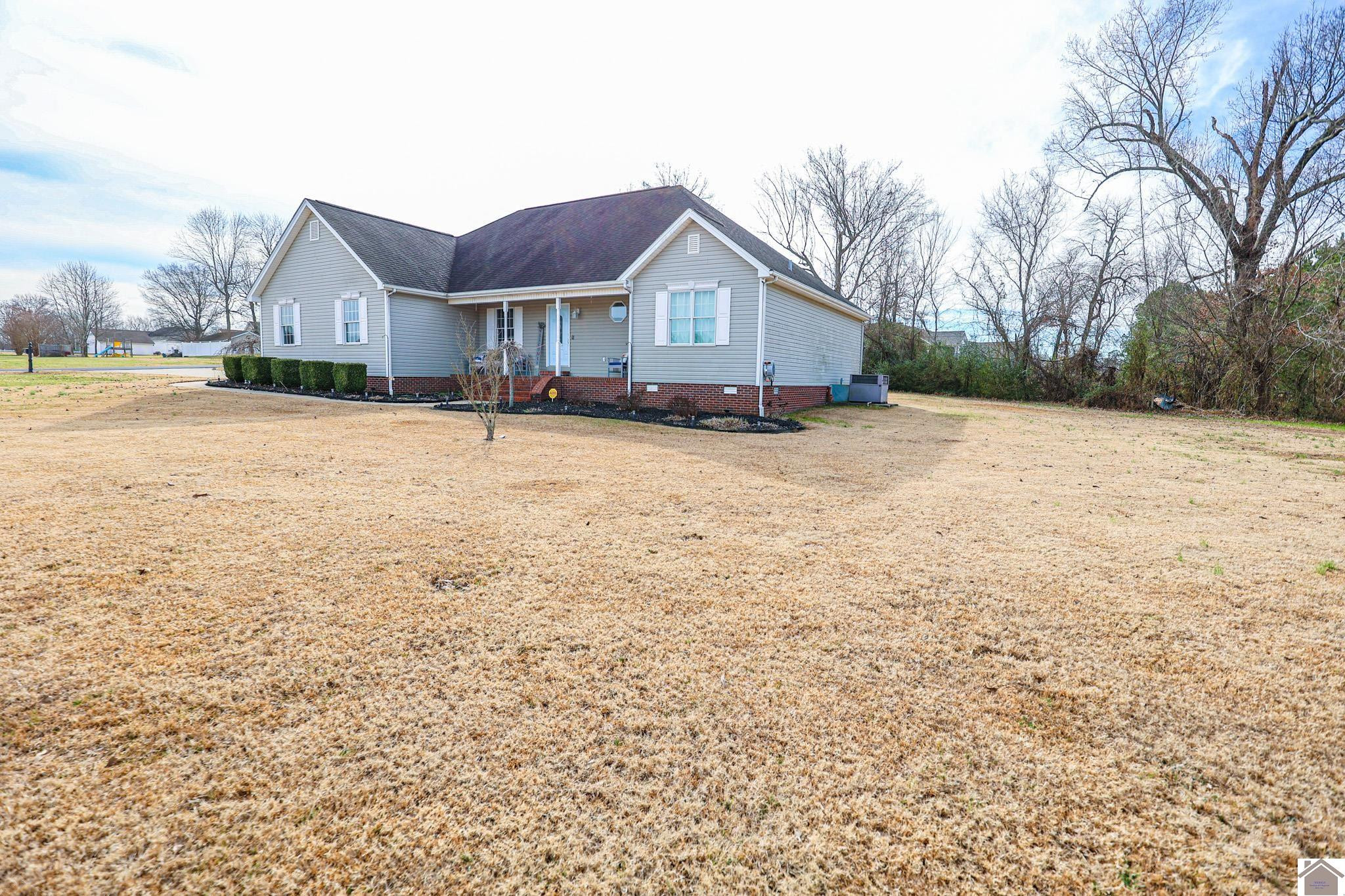 255 Harting Ridge Road West Paducah, KY 42086 - Photo 4 of 45 Front Exterior