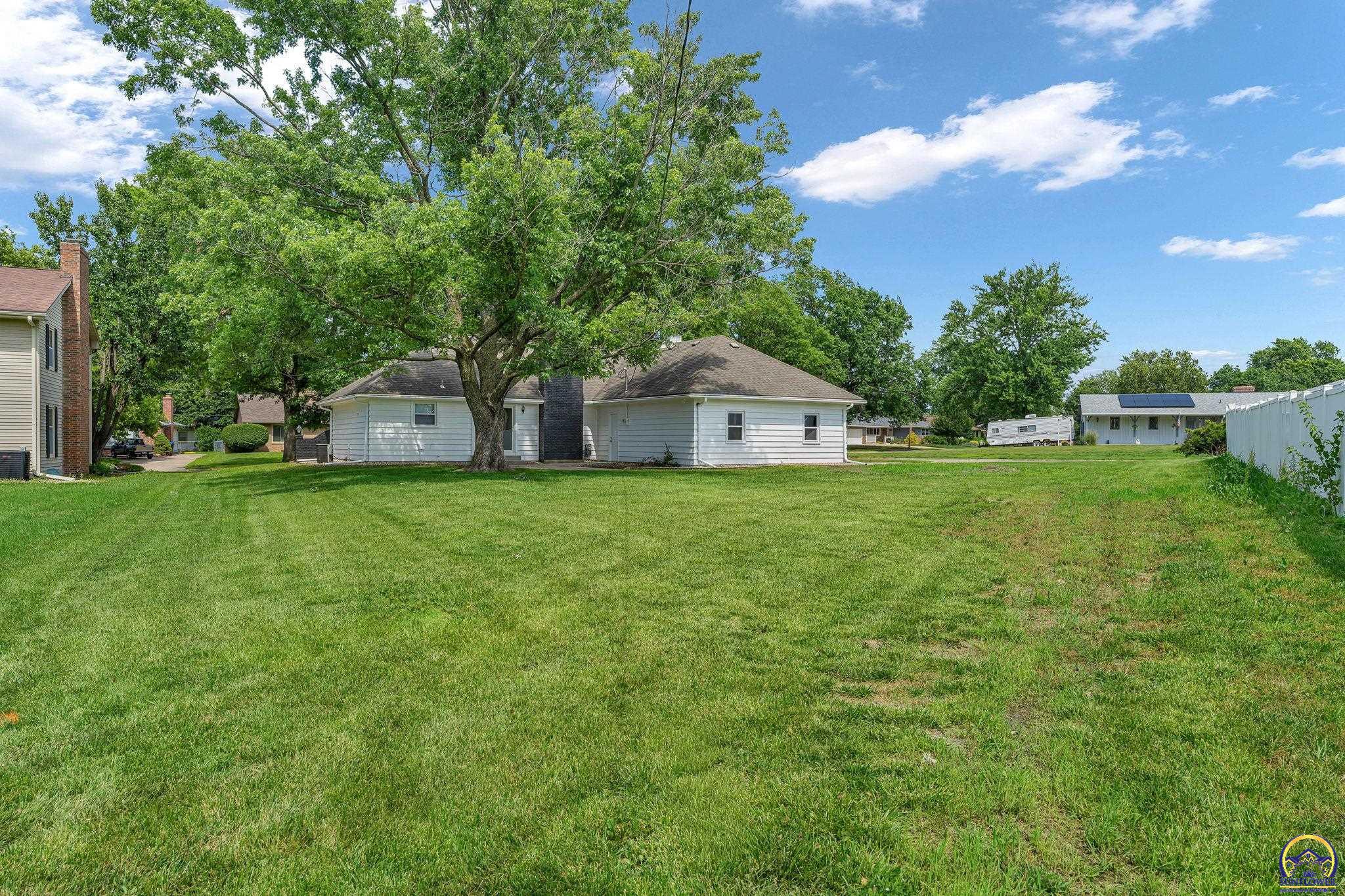 1837 Southwest Cheyenne Road Topeka, KS 66604 - Photo 21 of 49