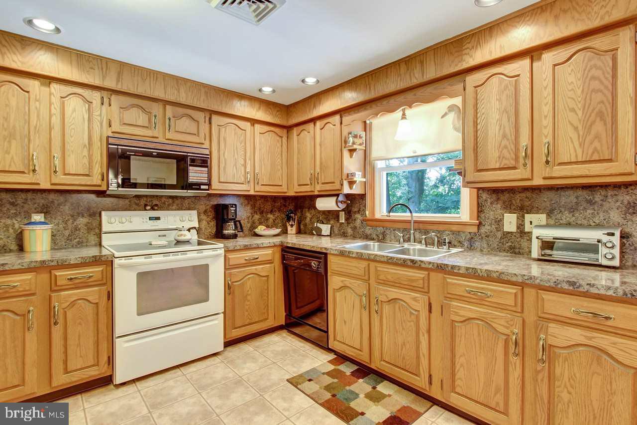 5047 Walters Hatchery Road Spring Grove, PA 17362 - Photo 5 of 32