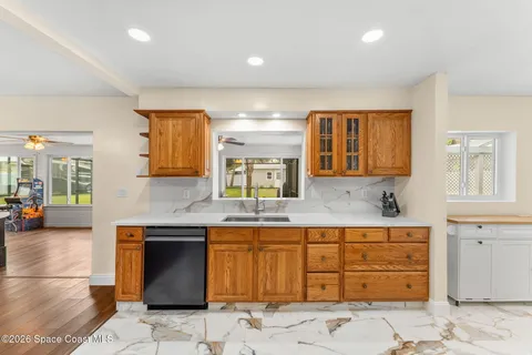 $469,900 | 498 Chamberlin Avenue Northwest, Palm Bay, FL 32907