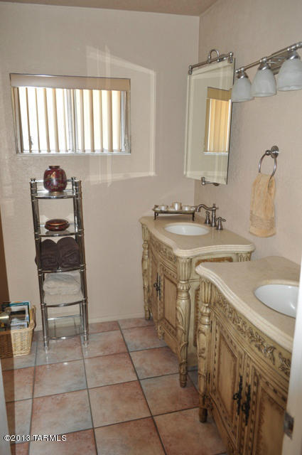 7980 East Fort Lowell Road Tucson, AZ 85750 - Photo 11 of 18