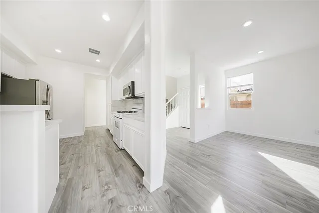 $3,900 | 8537 Thunderbird Drive, North Hills, CA 91343