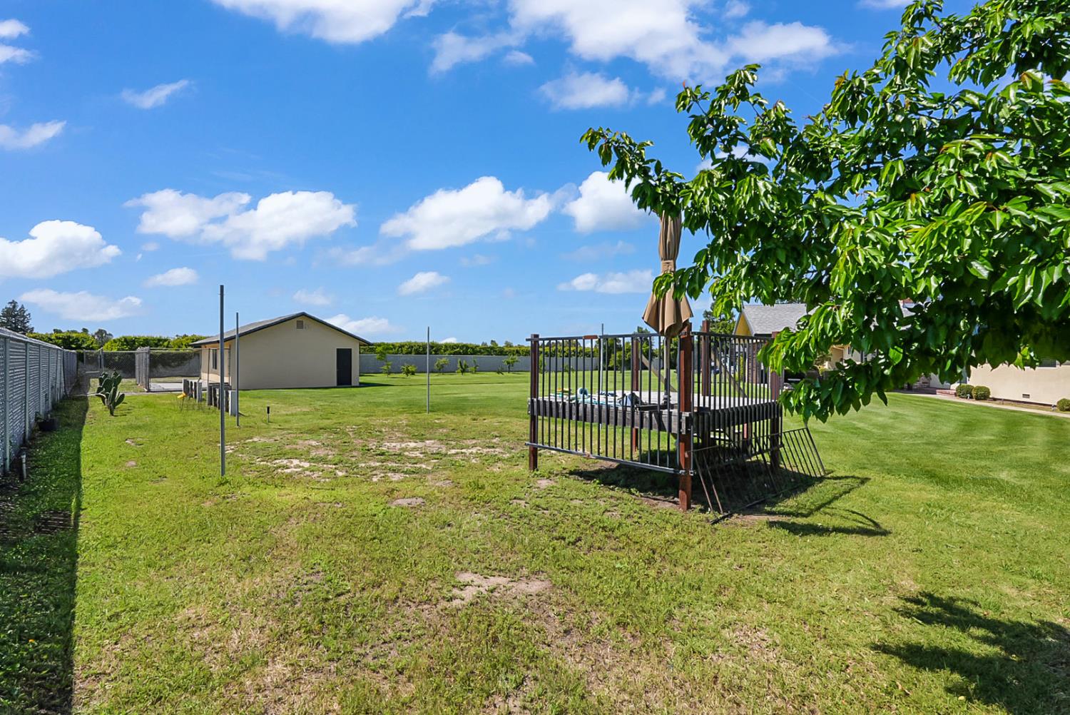 6112 Slaton Court Stockton, CA 95215 - Photo 41 of 46 a view of a park with swings and slides