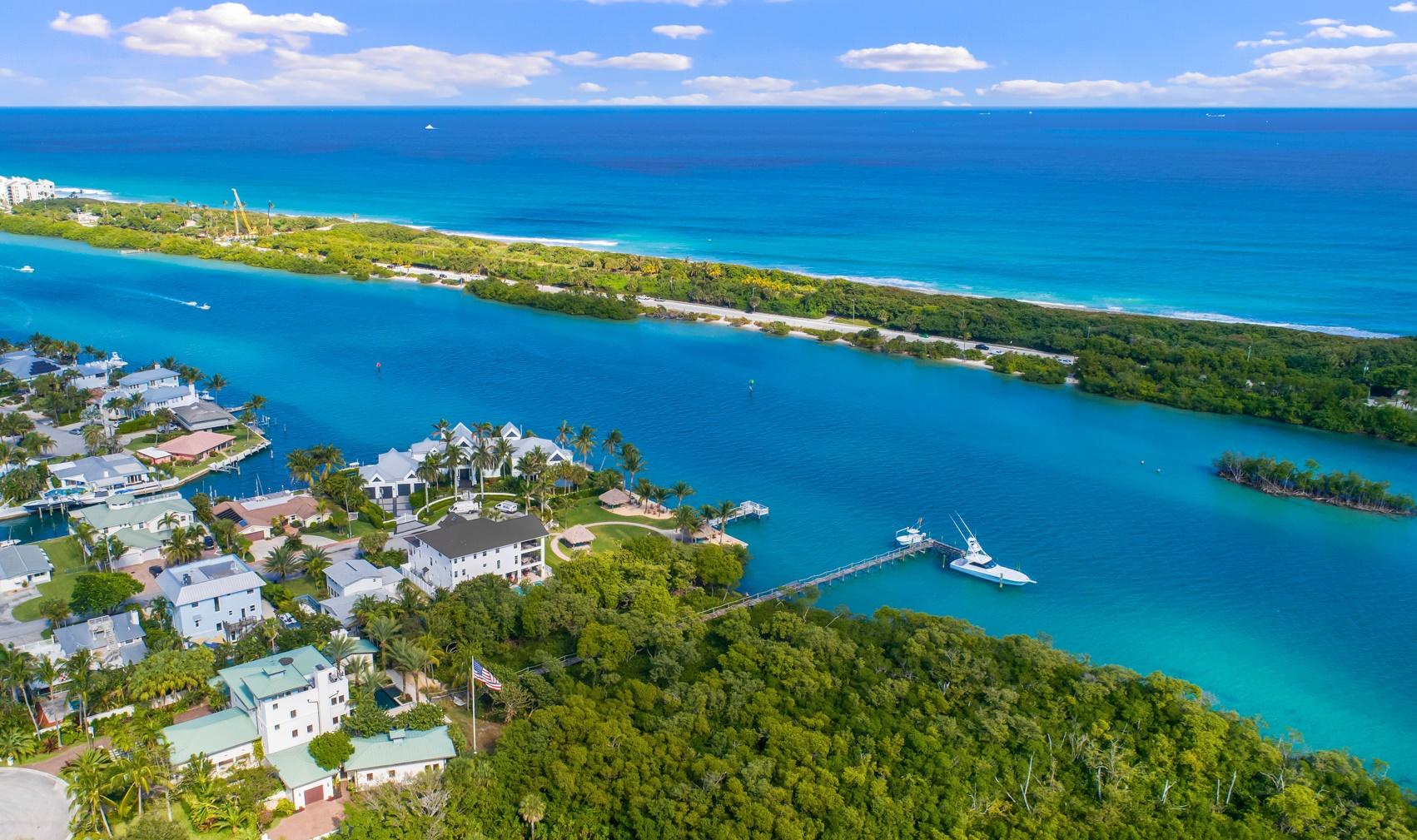 48 Coconut Lane Tequesta, FL 33469 - Photo 29 of 30 48 Coconut Ln, Tequesta, FL 33469 (12) -