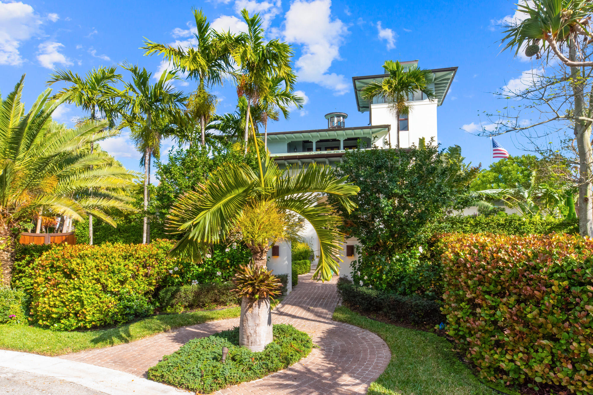 48 Coconut Lane Tequesta, FL 33469 - Photo 8 of 30 48 Coconut Ln, Tequesta, FL 33469 (17)