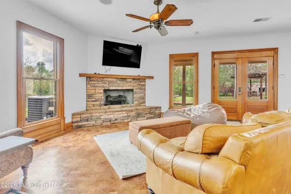 $960,000 | 3555 Fogg Road South, Hernando, MS 38632