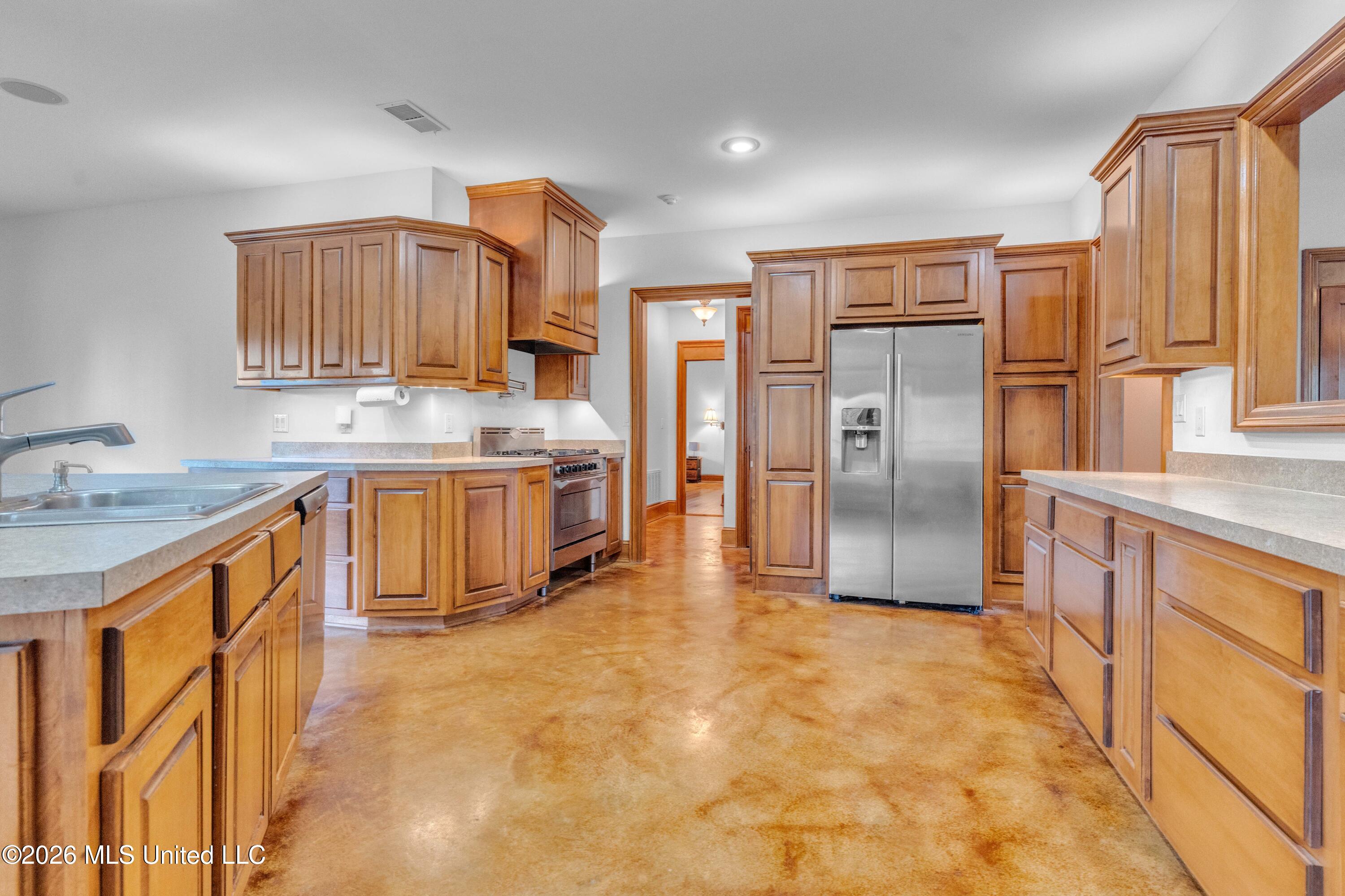 3555 Fogg Road South Hernando, MS 38632 - Photo 17 of 50 A1_00515