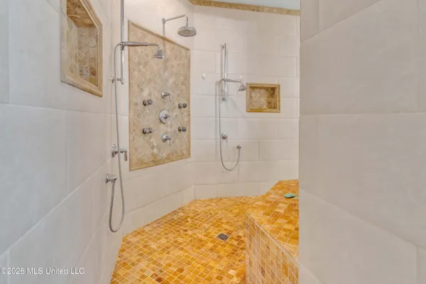 $960,000 | 3555 Fogg Road South, Hernando, MS 38632