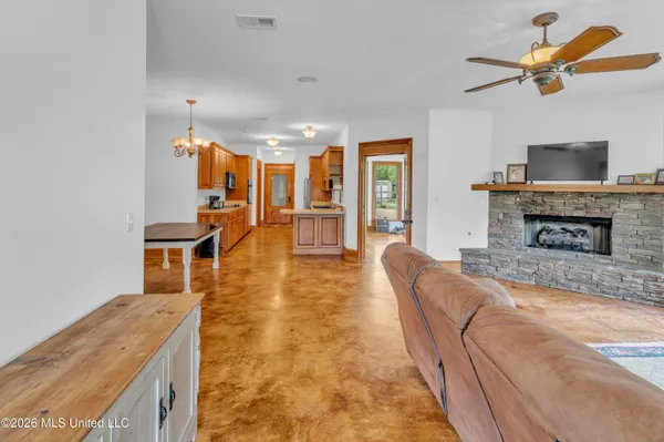 $960,000 | 3555 Fogg Road South, Hernando, MS 38632