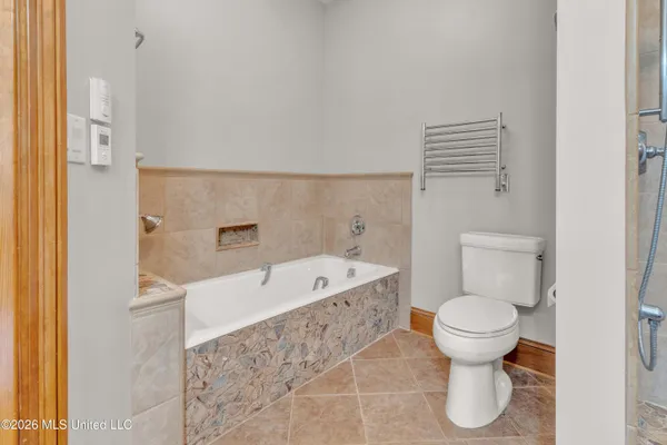 $960,000 | 3555 Fogg Road South, Hernando, MS 38632