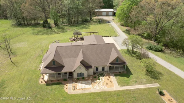 $960,000 | 3555 Fogg Road South, Hernando, MS 38632