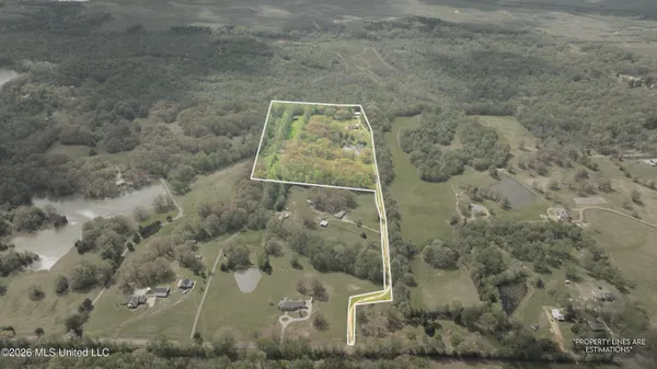 $960,000 | 3555 Fogg Road South, Hernando, MS 38632