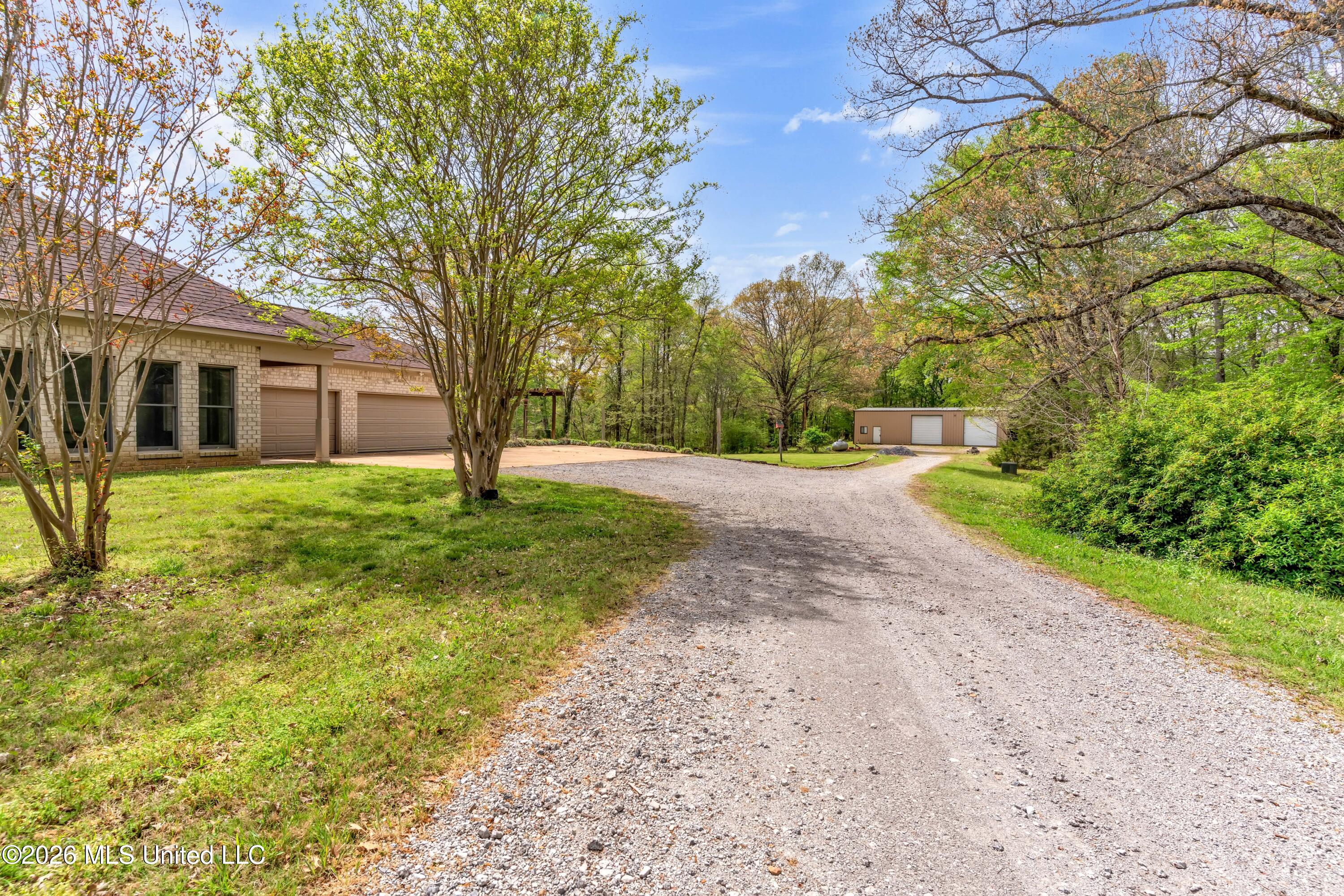 3555 Fogg Road South Hernando, MS 38632 - Photo 5 of 50 A1_00560