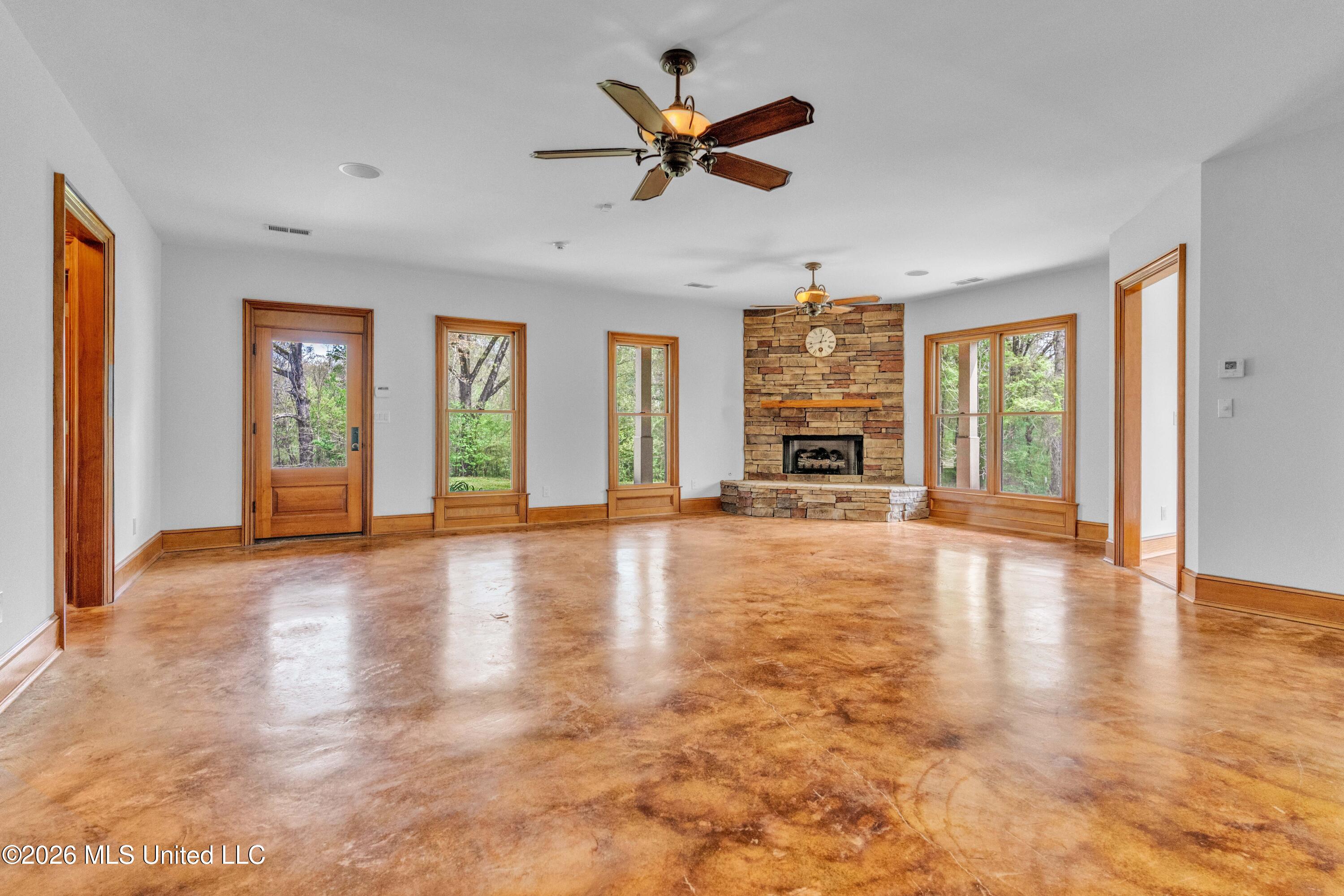 3555 Fogg Road South Hernando, MS 38632 - Photo 7 of 50 A1_00485