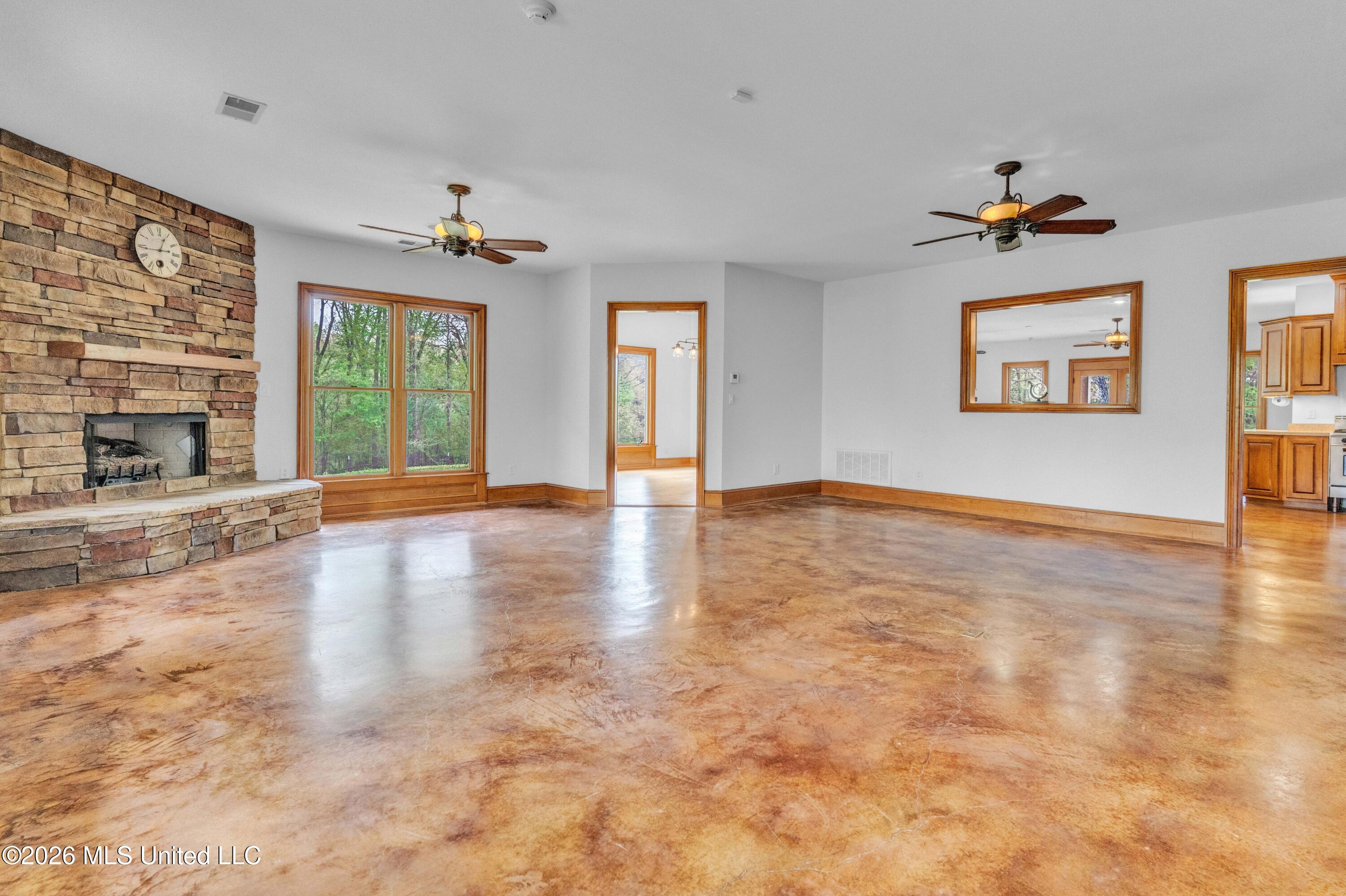 3555 Fogg Road South Hernando, MS 38632 - Photo 8 of 50 A1_00488