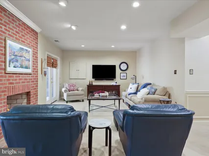 $850,000 | 10204 Aspen Willow Drive, Fairfax, VA 22032