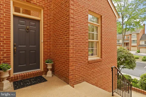 $850,000 | 10204 Aspen Willow Drive, Fairfax, VA 22032