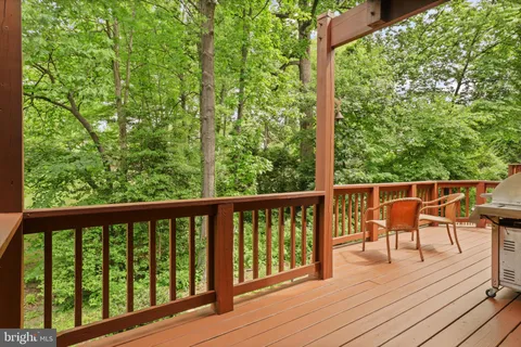 $850,000 | 10204 Aspen Willow Drive, Fairfax, VA 22032