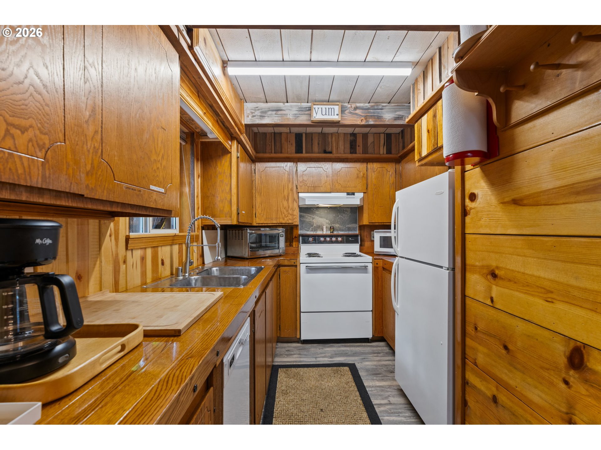 131 Cougar Loop Road Cougar, WA 98616 - Photo 11 of 30 Kitchen