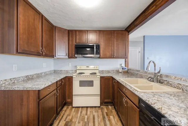 $295,000 | 175 Alpine Drive, Idaho Falls, ID 83402