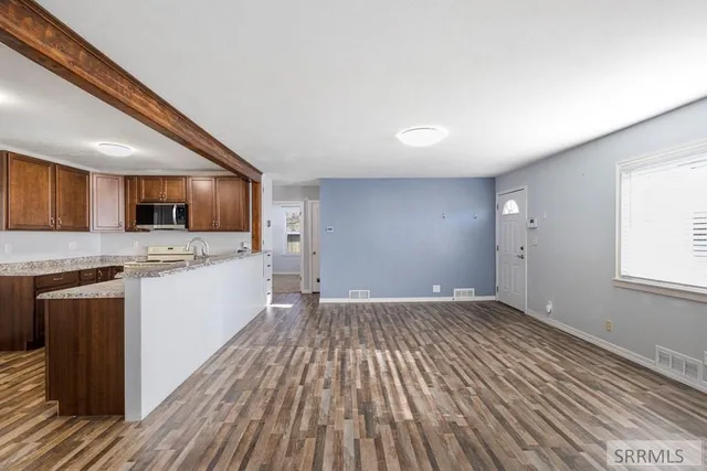 $295,000 | 175 Alpine Drive, Idaho Falls, ID 83402